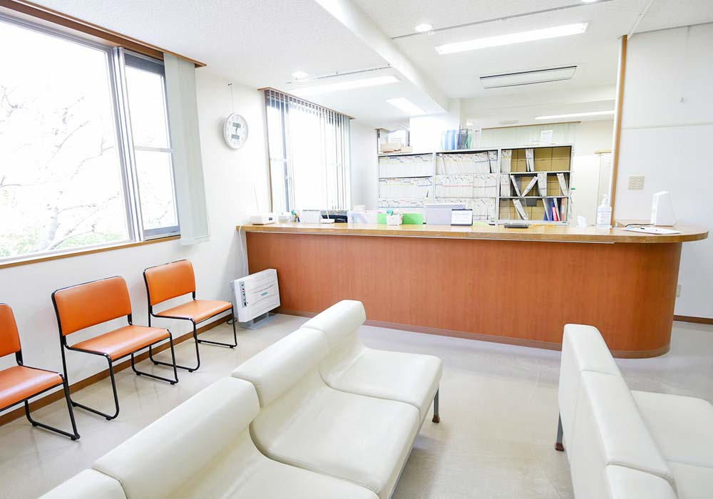 総合受付（2F）